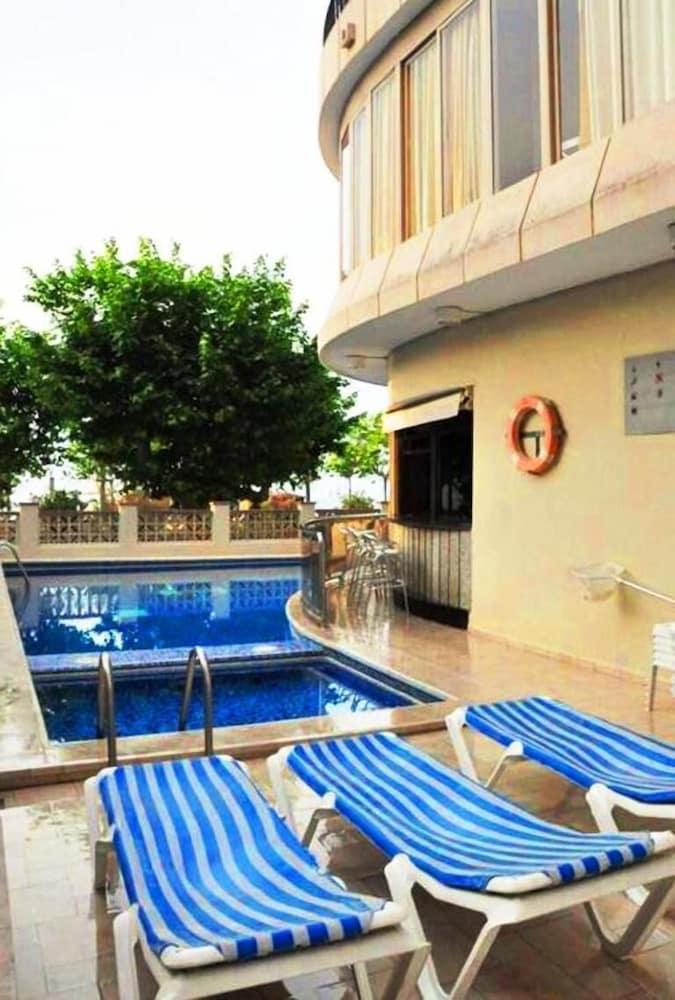 Haromar Hotel Calella